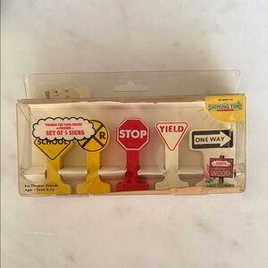 Vintage Thomas The Tank Engine & Friends Colorful Wood Traffic Signs Set